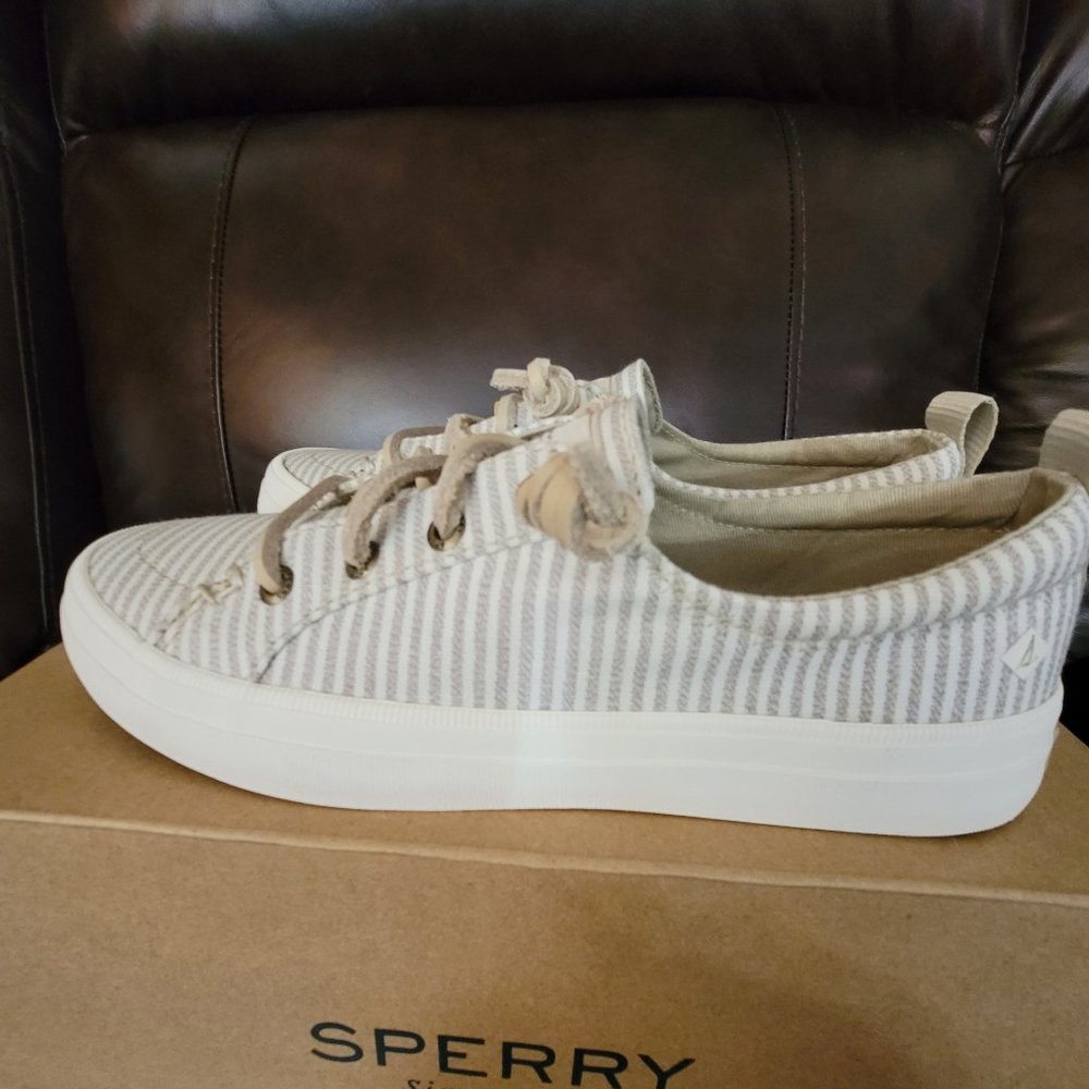 Sperry Crest Vibe Linen Stripe Sneaker